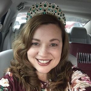 Meet your Posher, Robin